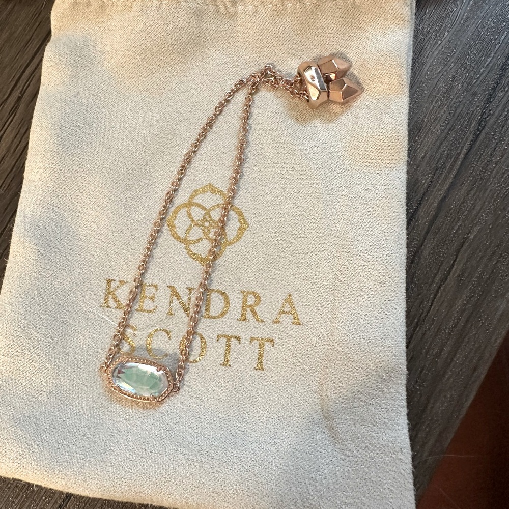 Kendra Scott rose gold bracelet